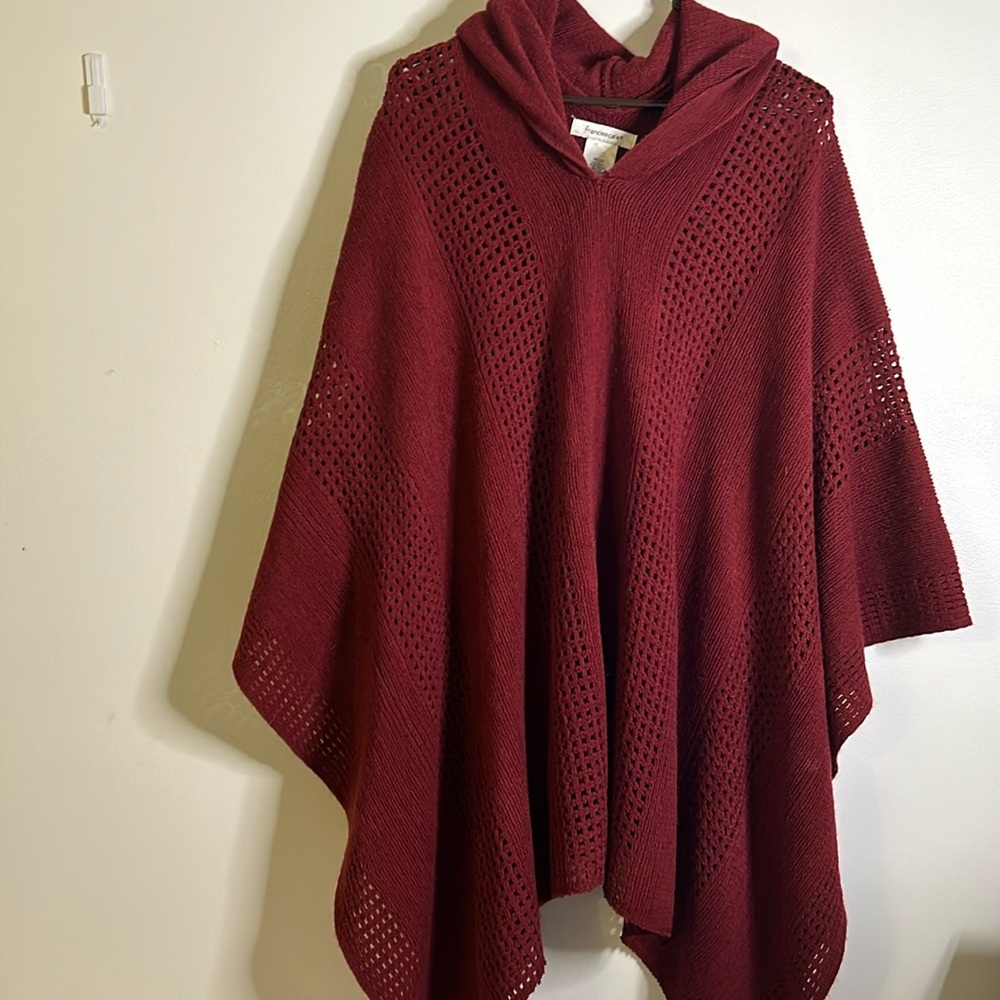 Francesca’s knit sleeveless poncho one size hooded purple boho cottage core